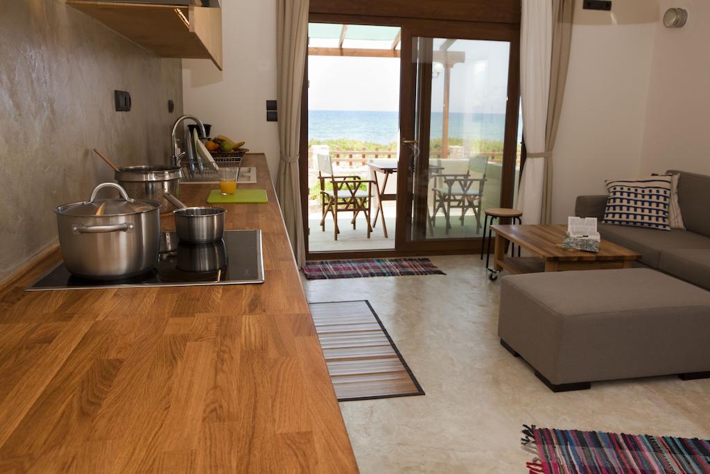 Horizonte Seafront Suites Kíssamos Oda fotoğraf